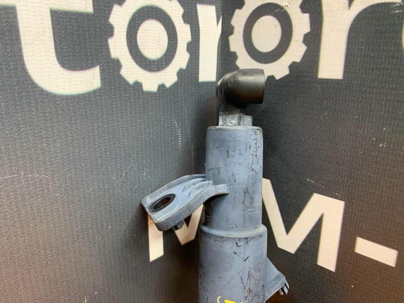 Форсунка омывателя фары, 1000 рублей, Красноярск