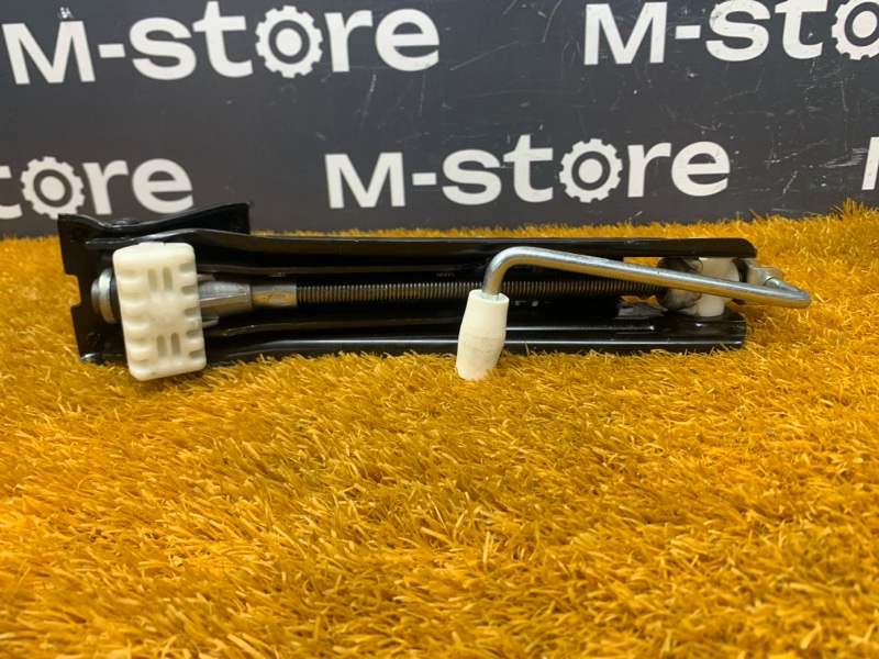 домкрат, 2000 рублей, Красноярск