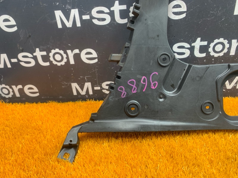 крепление бампера, 1000 рублей, Красноярск