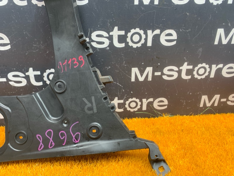 крепление бампера, 1000 рублей, Красноярск