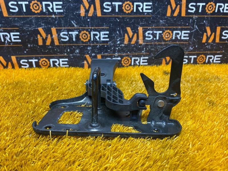 замок капота, 500 рублей, Красноярск