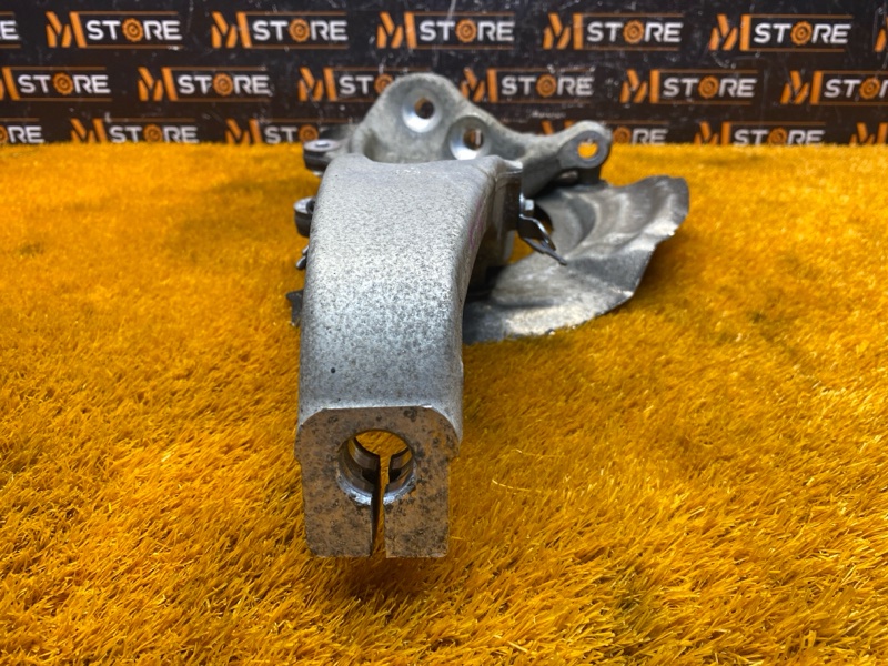 кулак поворотный, 1000 рублей, Красноярск