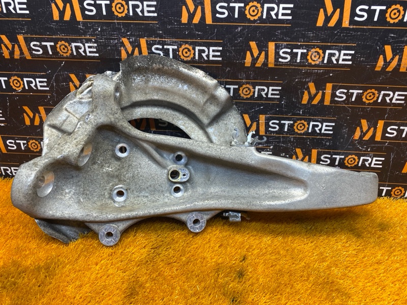 кулак поворотный, 1000 рублей, Красноярск