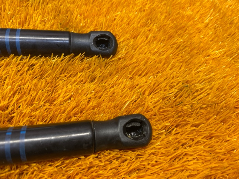 амортизатор капота, 1000 рублей, Красноярск