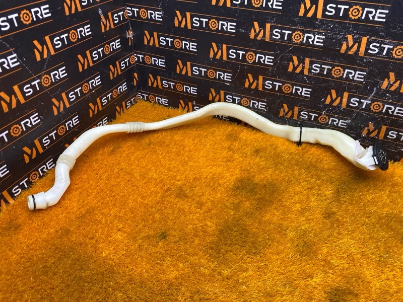 Горловина бачка омывателя, 500 рублей, Красноярск