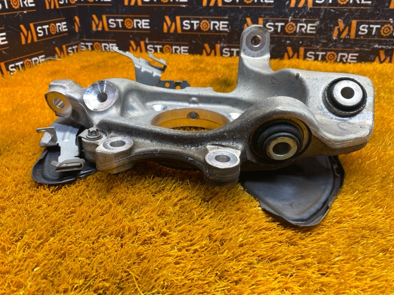 кулак поворотный, 2000 рублей, Красноярск