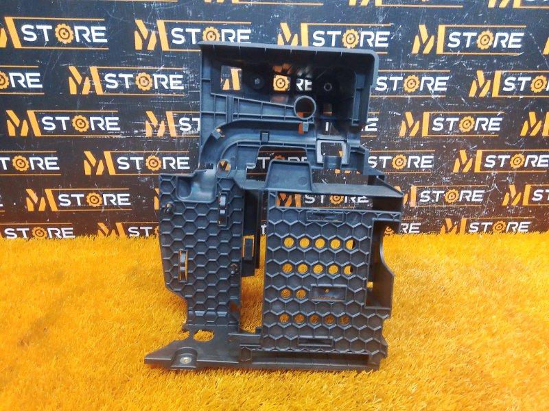 кронштейн, 300 рублей, Красноярск