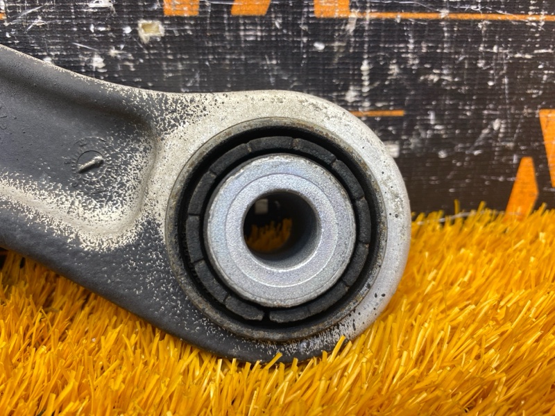 Рычаг подвески верхний, 1000 рублей, Красноярск