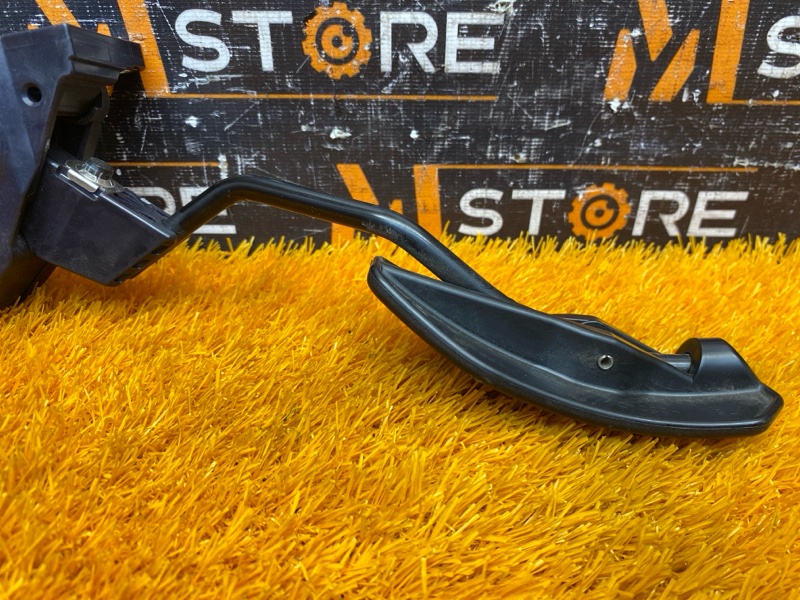 педаль газа, 1000 рублей, Красноярск