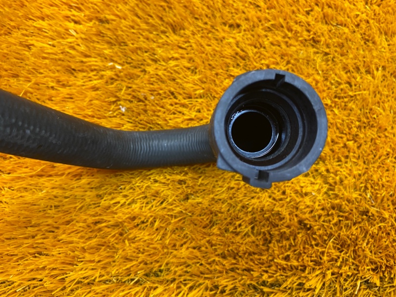 Патрубок системы охлаждения, 500 рублей, Красноярск