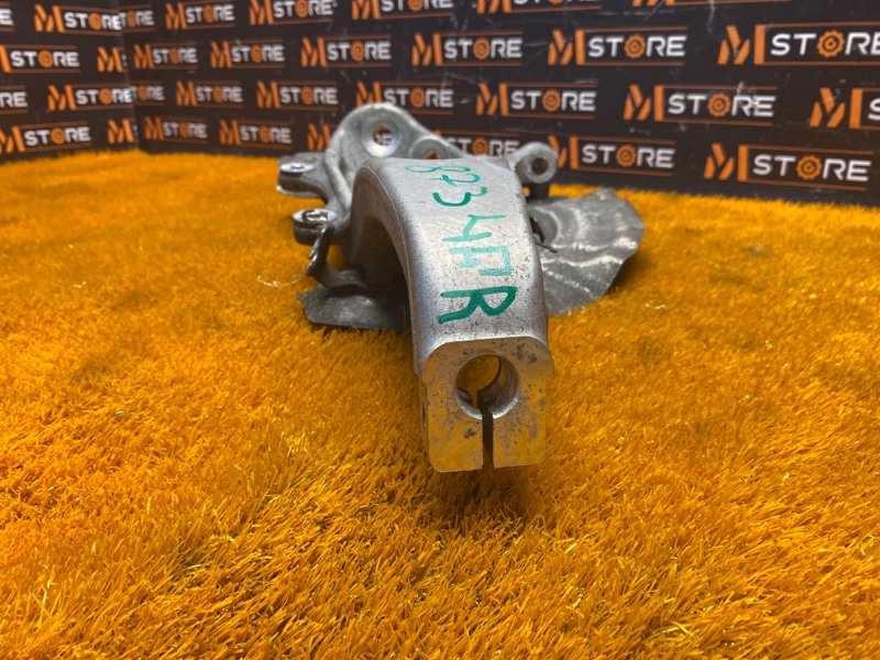 кулак поворотный, 1000 рублей, Красноярск