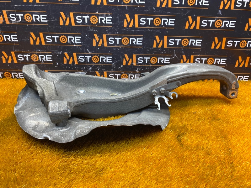 кулак поворотный, 1000 рублей, Красноярск