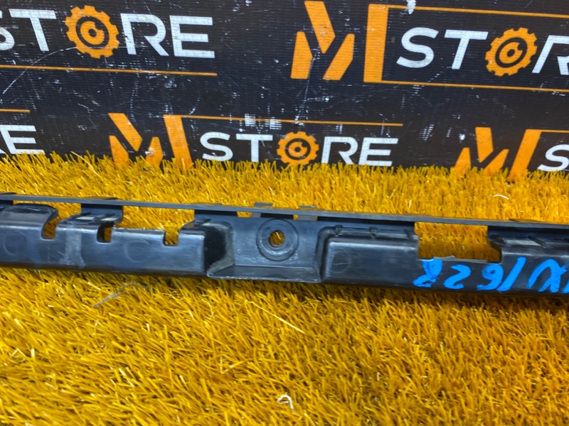 крепление бампера, 850 рублей, Красноярск