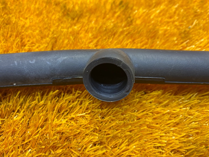 Патрубок картерных газов, 300 рублей, Красноярск