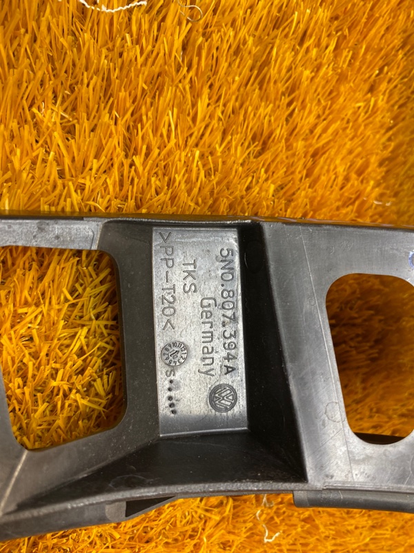 крепление бампера, 450 рублей, Красноярск