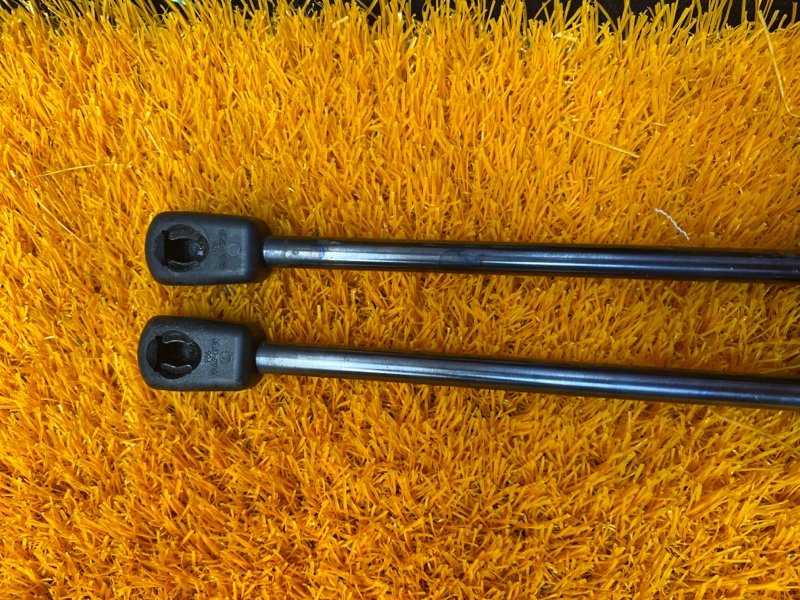 амортизатор капота, 1000 рублей, Красноярск