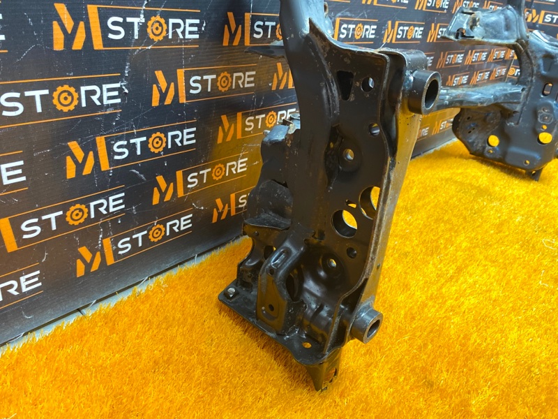 Балка поперечная (подрамник), 3500 рублей, Красноярск