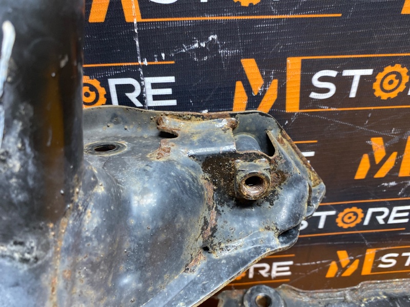 Балка поперечная (подрамник), 3500 рублей, Красноярск