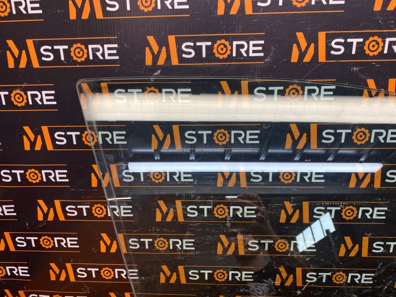 Стекло боковое, 1300 рублей, Красноярск