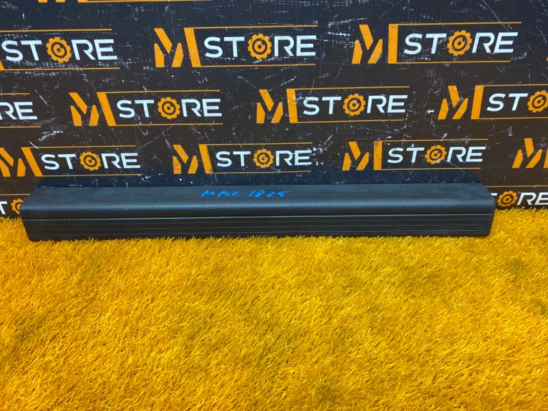 Накладка на порог салона, 300 рублей, Красноярск