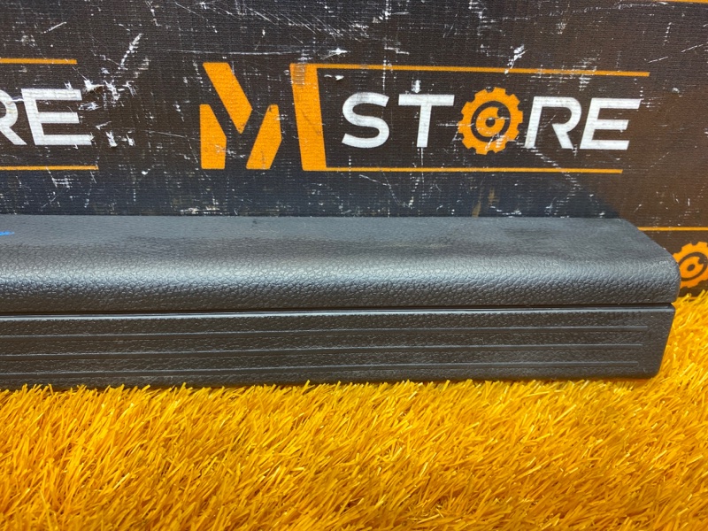 Накладка на порог салона, 300 рублей, Красноярск