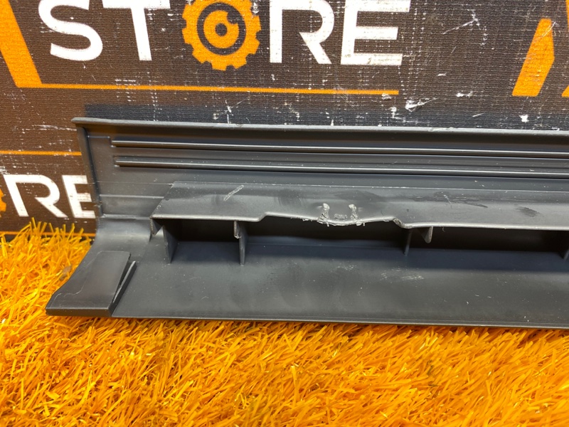 Накладка на порог салона, 300 рублей, Красноярск