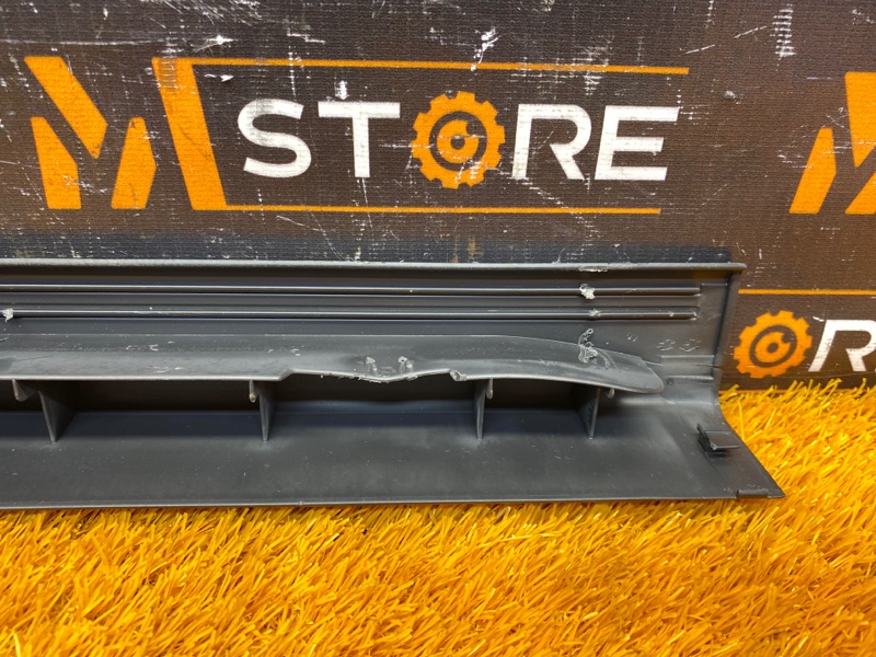 Накладка на порог салона, 300 рублей, Красноярск