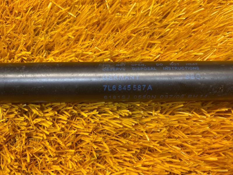 Амортизатор стекла багажника, 500 рублей, Красноярск