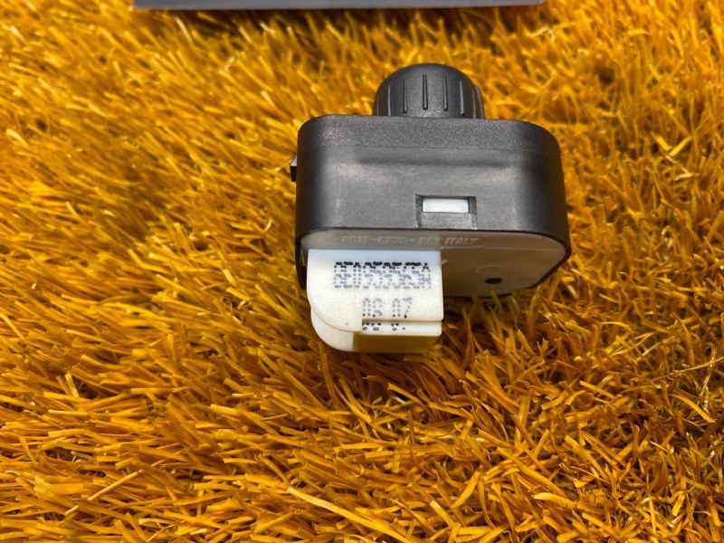 Кнопка регулировки зеркал, 300 рублей, Красноярск