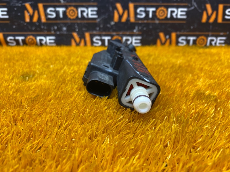 Форсунка омывателя фары, 1000 рублей, Красноярск