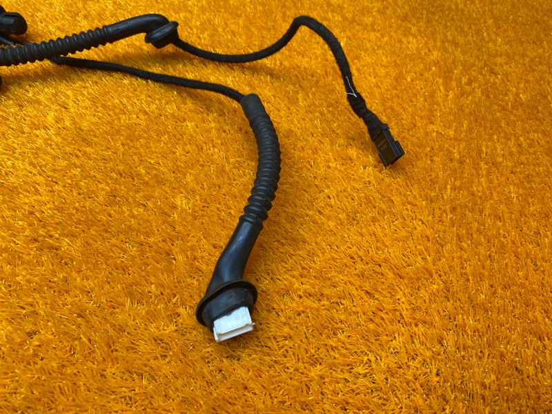 амортизатор багажника, 20000 рублей, Красноярск