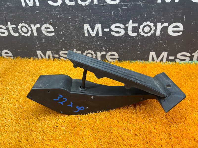 педаль газа, 500 рублей, Красноярск