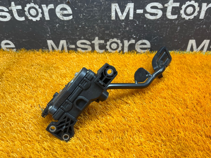 педаль газа, 400 рублей, Красноярск