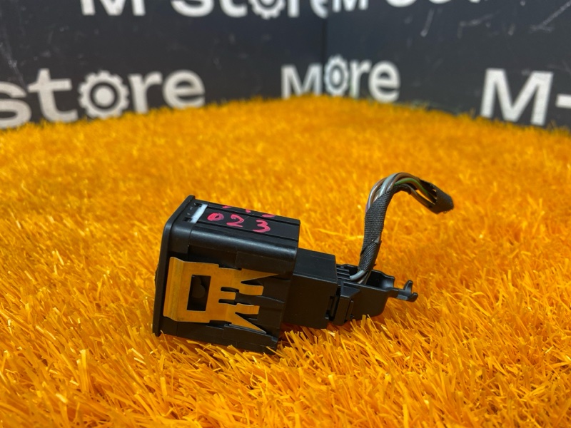 Кнопка освещения панели приборов, 250 рублей, Красноярск