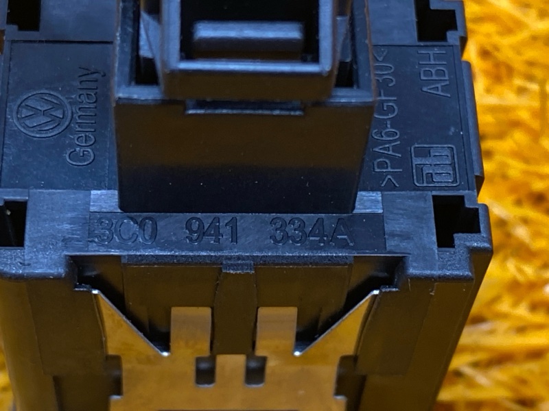 Кнопка освещения панели приборов, 250 рублей, Красноярск