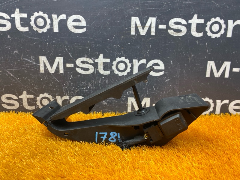 педаль газа, 500 рублей, Красноярск