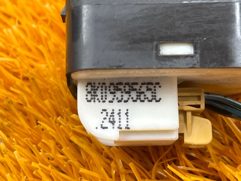 Кнопка регулировки зеркал, 500 рублей, Красноярск