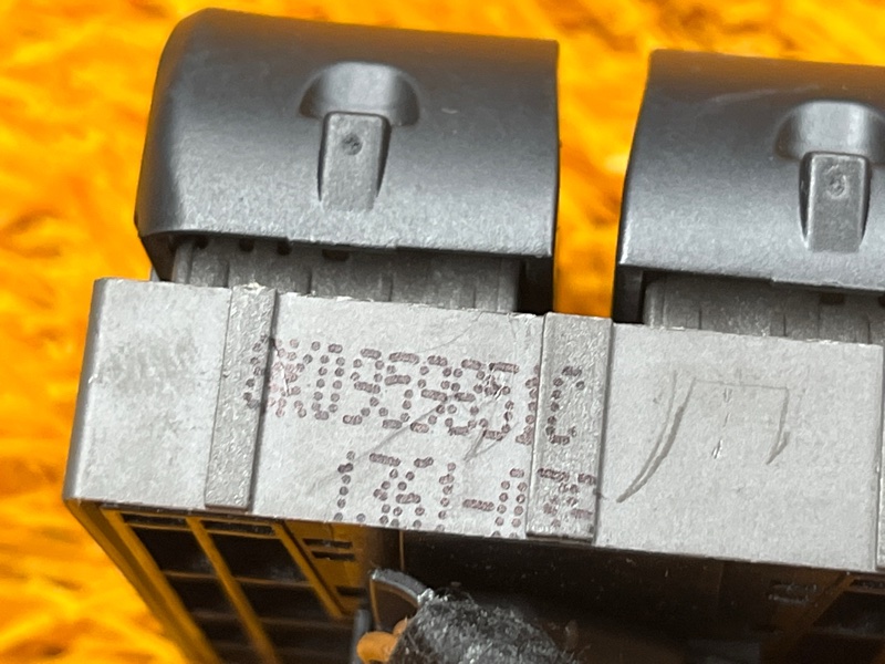 Блок управления стеклоподъемниками, 1000 рублей, Красноярск