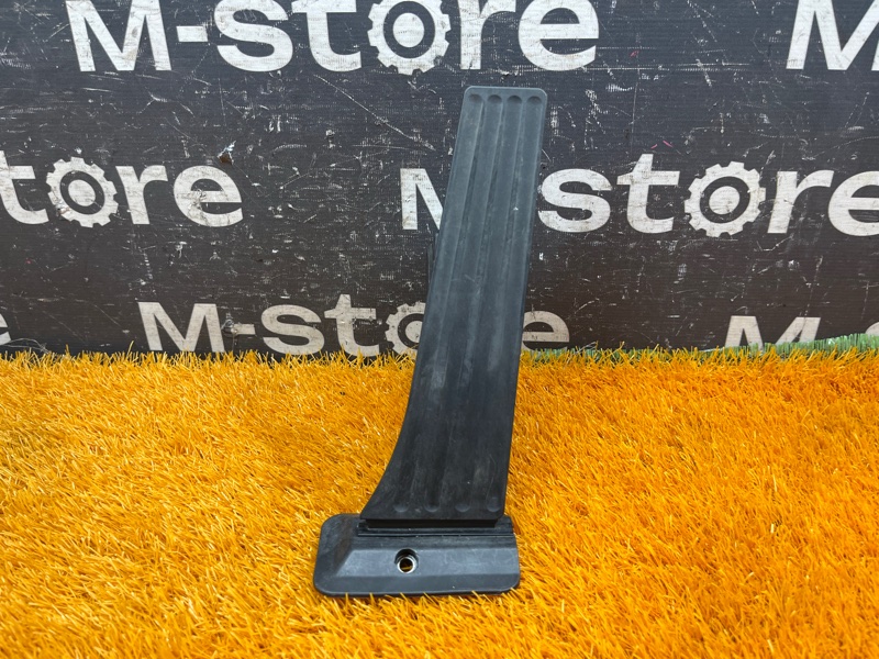 педаль газа, 1300 рублей, Красноярск