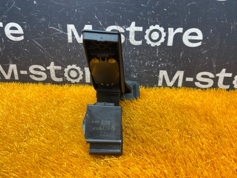 педаль газа, 700 рублей, Красноярск