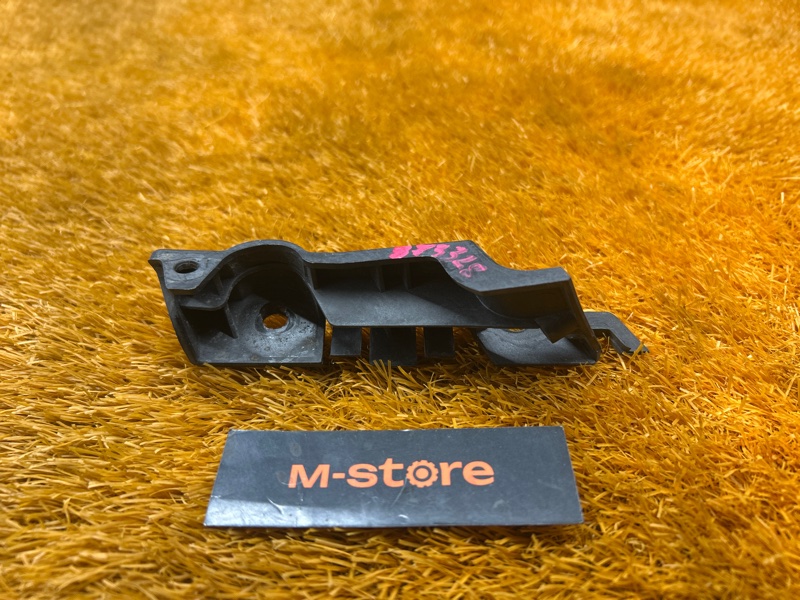 крепление бампера, 900 рублей, Красноярск