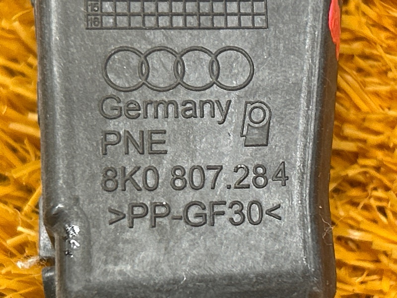 крепление бампера, 900 рублей, Красноярск