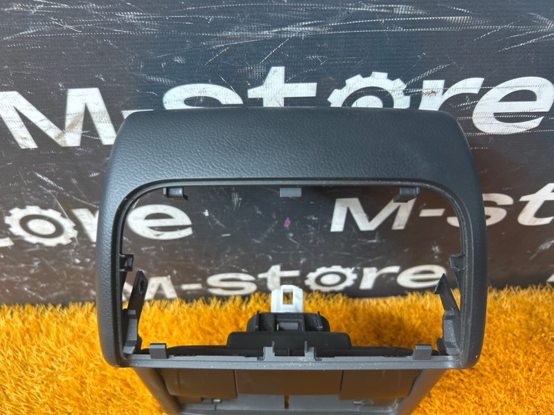 Накладка центральной консоли, 500 рублей, Красноярск