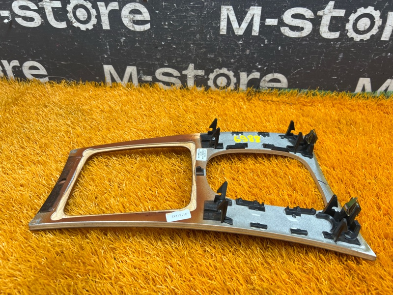 Накладка центральной консоли, 1000 рублей, Красноярск