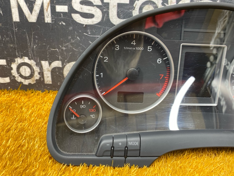 щиток приборов, 2000 рублей, Красноярск