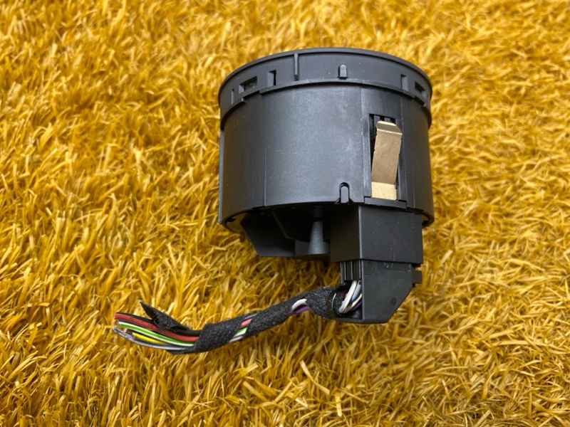 Переключатель света фар, 1000 рублей, Красноярск