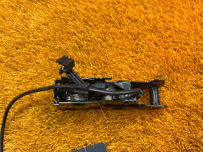 замок капота, 500 рублей, Красноярск