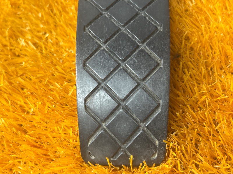 педаль газа, 500 рублей, Красноярск