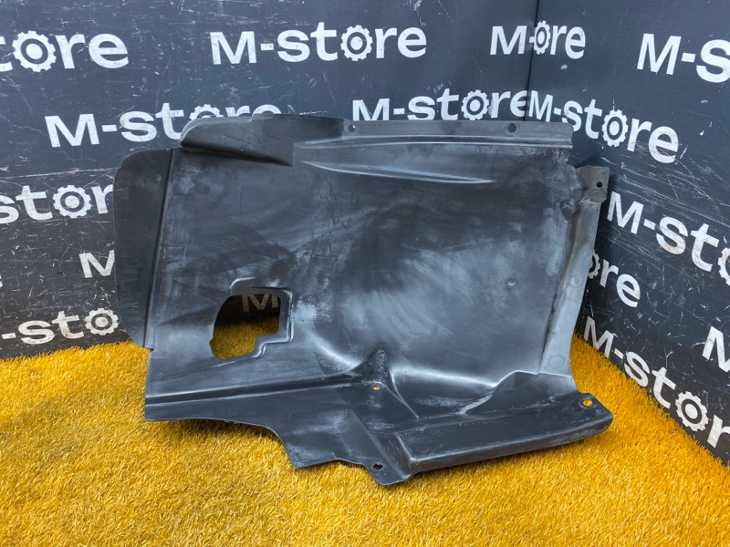 подкрылок, 2000 рублей, Красноярск