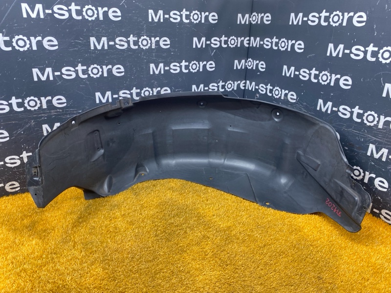 подкрылок, 2000 рублей, Красноярск